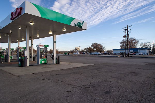 SINCLAIR GAS STATION GREEN RIVER UT-21