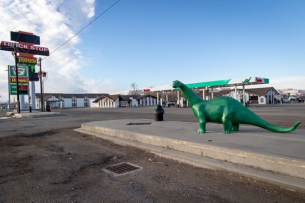 SINCLAIR GAS STATION GREEN RIVER UT-11
