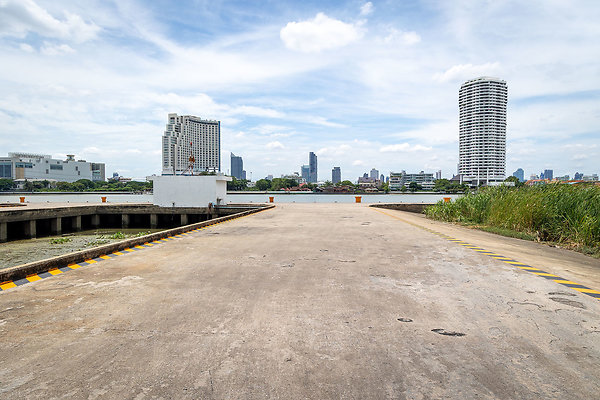 RATCHABURANA PORT-3902