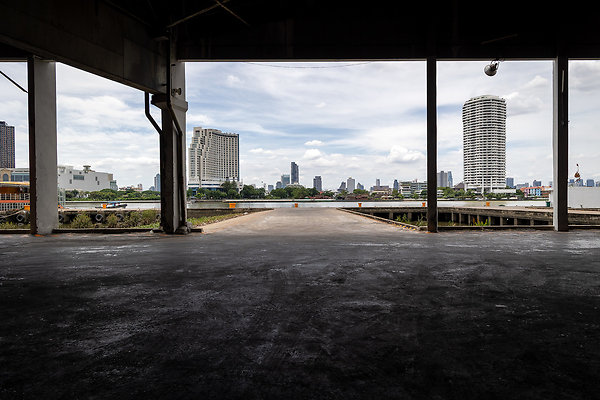 RATCHABURANA PORT-3925