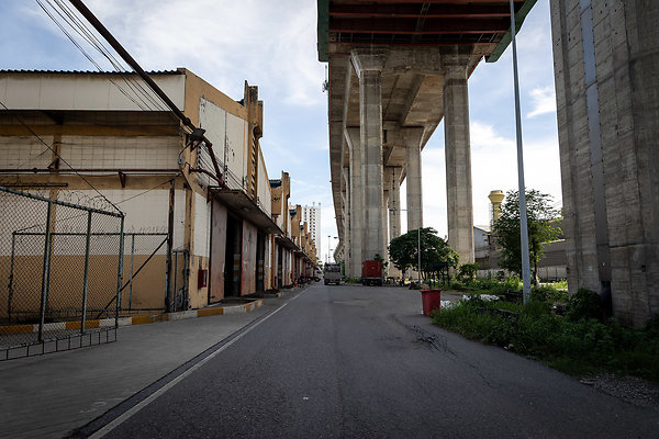 SUB SRI THAI PORT-3544