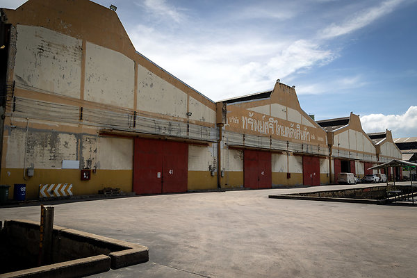 SUB SRI THAI PORT-3513