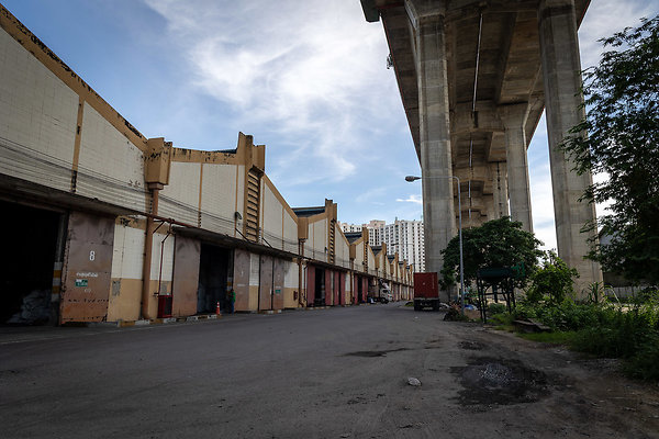 SUB SRI THAI PORT-3554