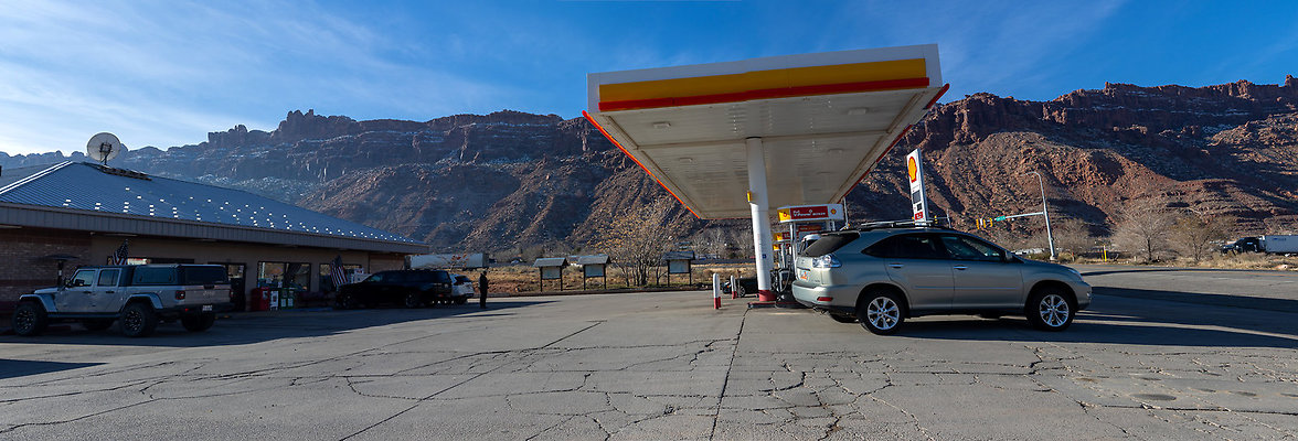 MOAB SHELL SPANISH TRAIL