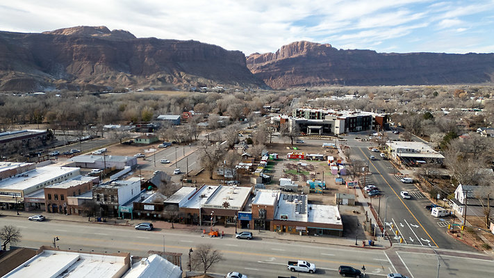 MAIN STREET MOAB DIRECTOR SCOUT DRONE-14