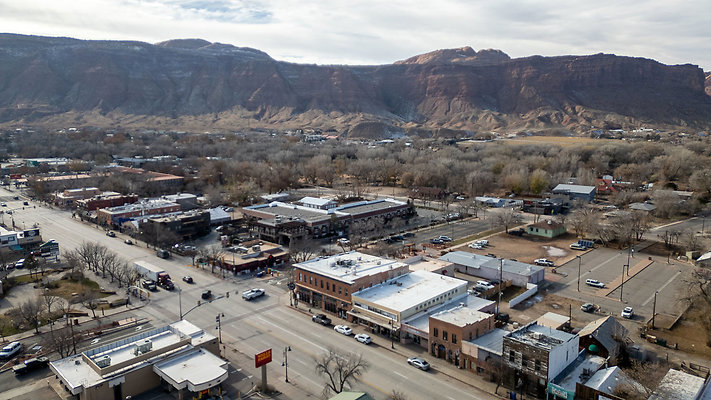 MAIN STREET MOAB DIRECTOR SCOUT DRONE-12