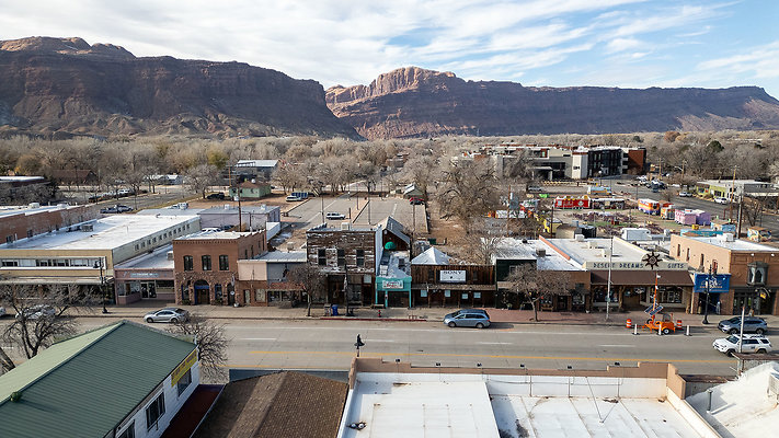MAIN STREET MOAB DIRECTOR SCOUT DRONE-5