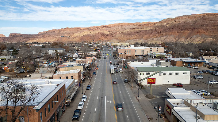MAIN STREET MOAB DIRECTOR SCOUT DRONE-24