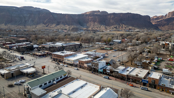MAIN STREET MOAB DIRECTOR SCOUT DRONE-13