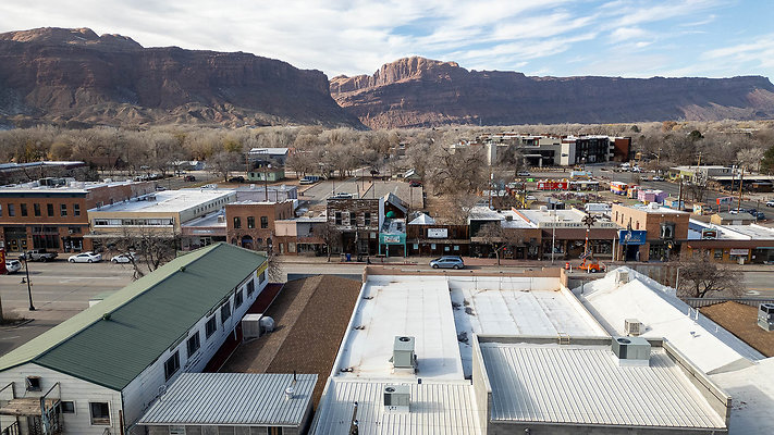 MAIN STREET MOAB DIRECTOR SCOUT DRONE-6