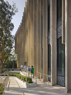 University of Queensland Center For Advanced Imaging - 4