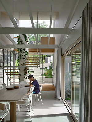 Connected-House-by-Albert-Mo-Issue-14-Feature-The-Local-Project-Image-23-768x1024
