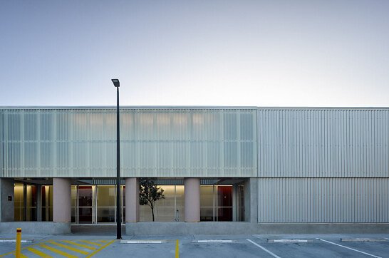vokes-and-peters-stafford-vet-hospital-hospitals-archello.1693834719.5737