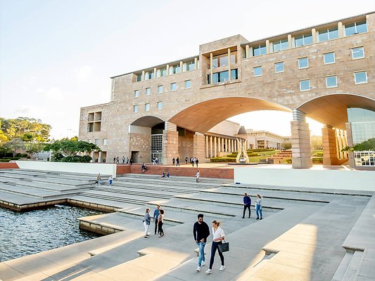 Bond University - 11