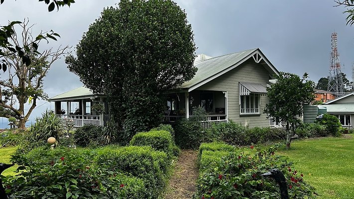 SEA VIEW RETREAT