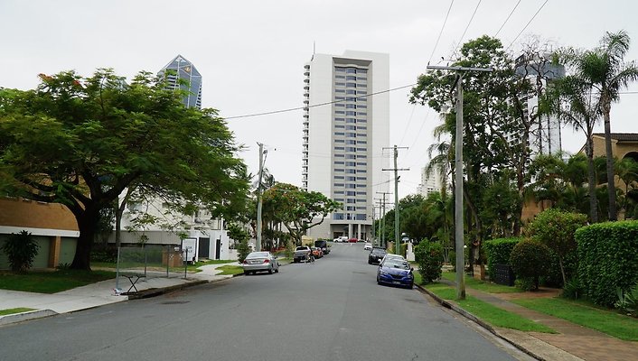 Cannes Ave11
