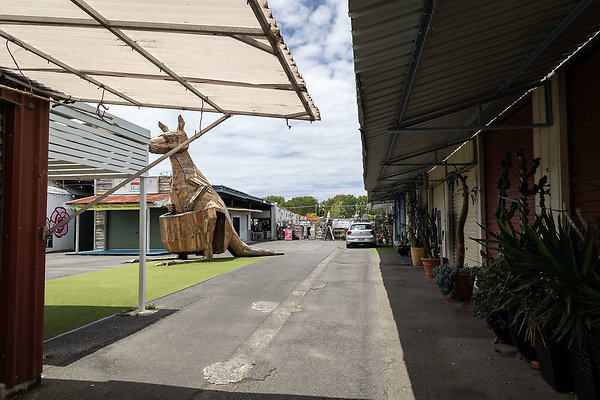 CARRARA MARKETS-16