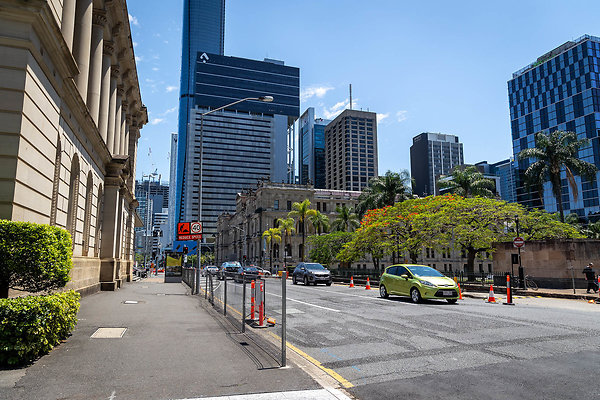 WILLIAMS ST @ ELIZABETH ST-12