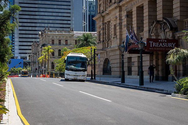 WILLIAMS ST @ ELIZABETH ST-4