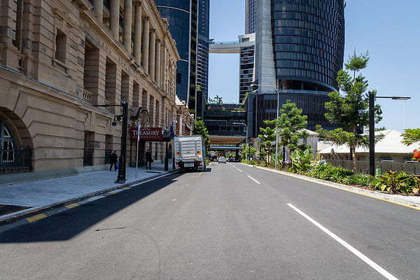WILLIAMS ST @ ELIZABETH ST-13