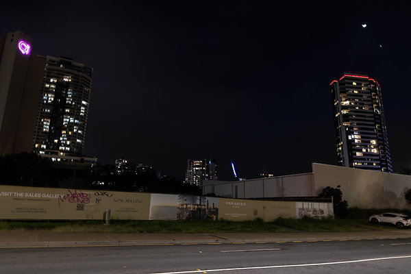 OCEAN AV @ SURFER&apos;S PARADISE-4