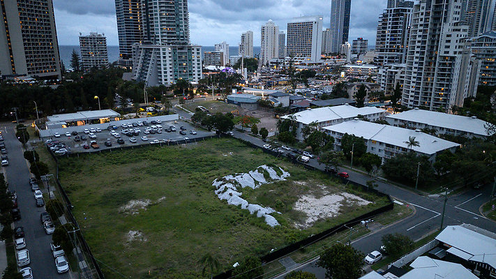 LA PELAGO NIGHT DRONE-12