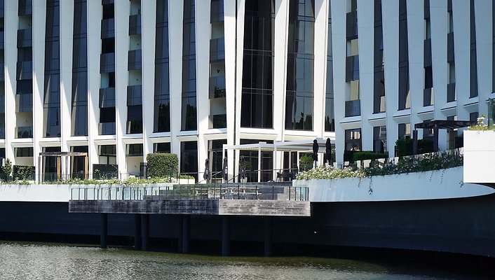 Marina Concorse, Benowa16