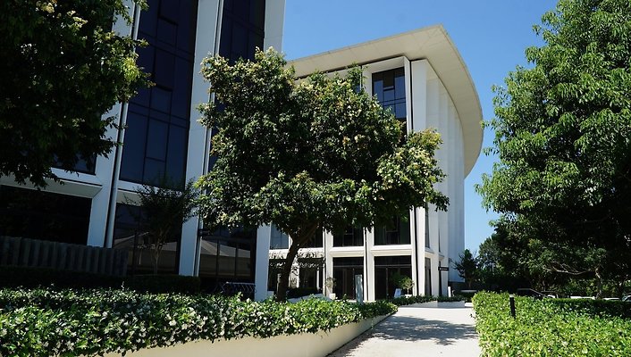 Marina Concorse, Benowa8