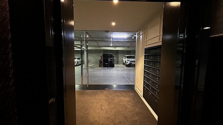Marina Residences Carpark13