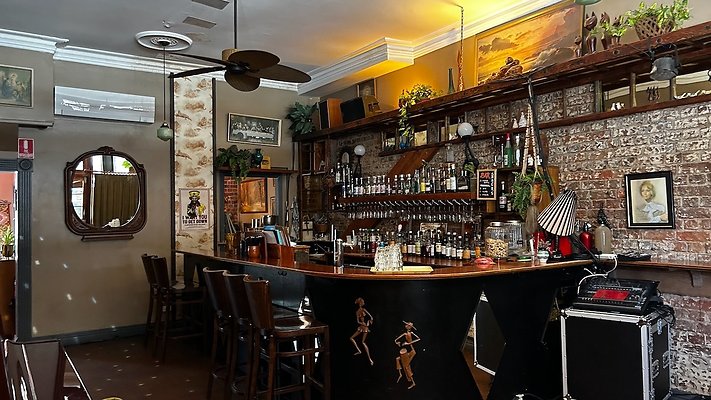 Woolloongaba Bar9