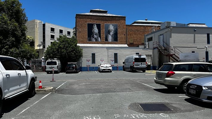 Woolloongaba Bar16