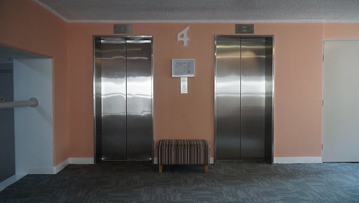 55 Eden Ave10