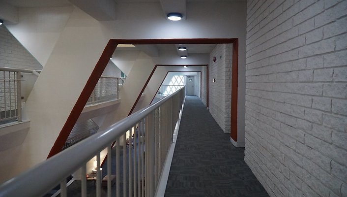55 Eden Ave2