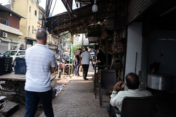 MUMBAI DIRECTOR SCOUT DAY 2-105 MUMBAI DIRECTOR SCOUT DAY 2-105