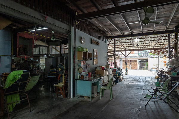 Woodshop to Square b Woodshop to Square b